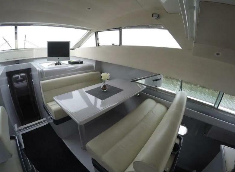 Hotel Beautiful And Magnific Yacht Lissabon Exterior foto