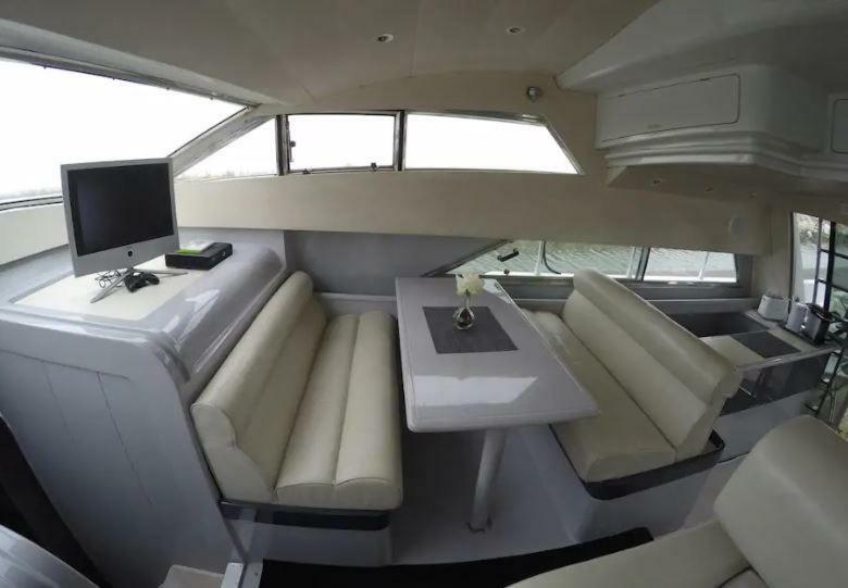 Hotel Beautiful And Magnific Yacht Lissabon Exterior foto